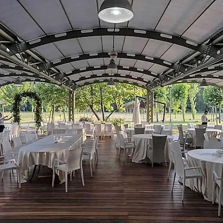 Magione Papale Relais Hotel